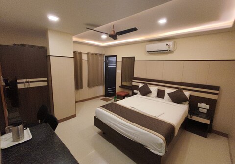 Hotel Anand Regency