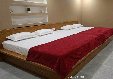 Deva Guest House & Homestay