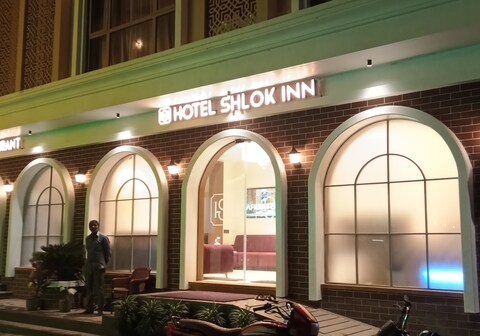 Shlok Inn