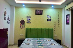The Oxford Airbnb /Self checkin, Zirakpur The Oxford Airbnb /Self checkin, Zirakpur