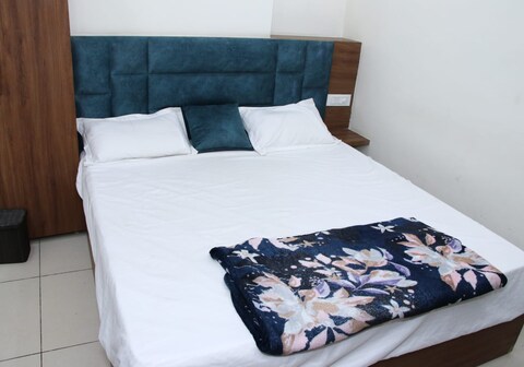 Avaya the budget stay