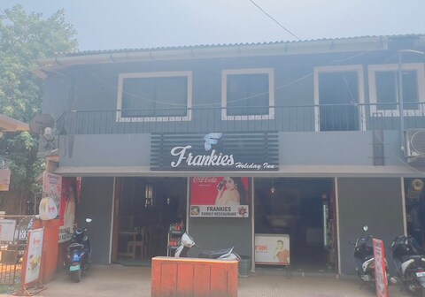 Frankies holiday inn