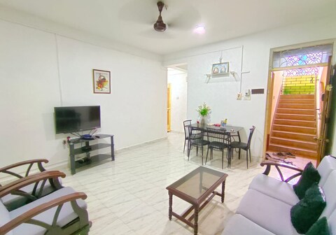 Dona Alcina 2BHK Apartment Near Candolim Beach