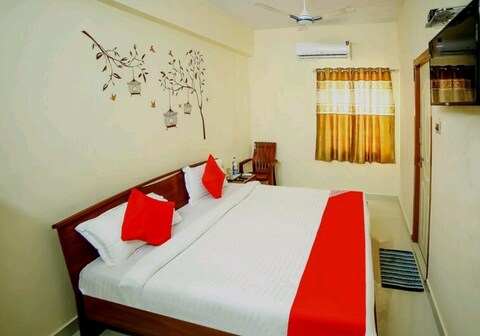 Nandas Grand