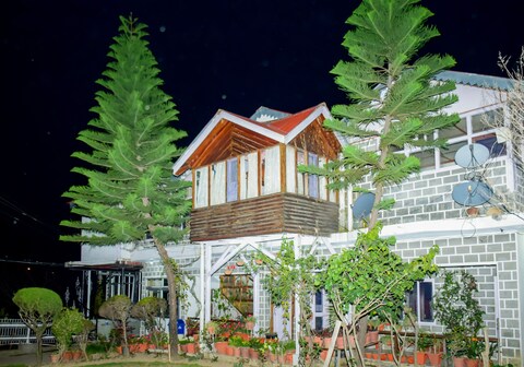 Ecstasy Farms Homestay| Hill-view Rooms