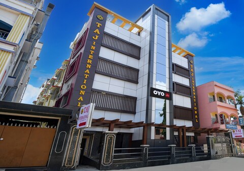 Hotel O Taj International