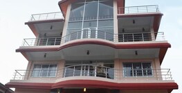 Hotel Pride, Loleygaon Hotel Pride, Loleygaon