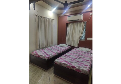 PR Hostel in South Kolkata || Easy access to all Prime Locations