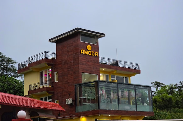 Hotel Amoda -Hotel Near Cricket Stadium