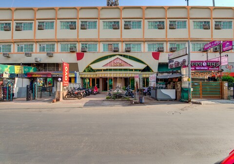 Hotel O Kamini