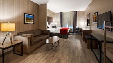 Best Western Plus at La Crescent Event Center