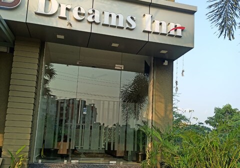 Dreams Inn