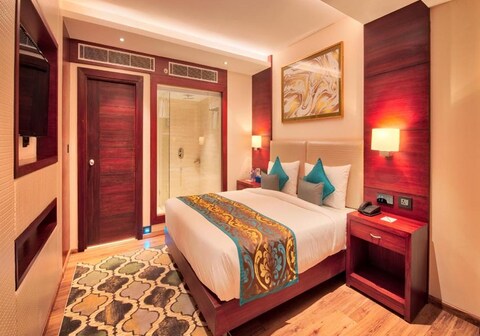 Airport Hotel Vishal Residency