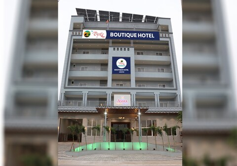 The Byke Boutique - Amra Oasis Osian