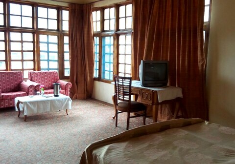 Hotel Kunzam, Manall (HPTDC)