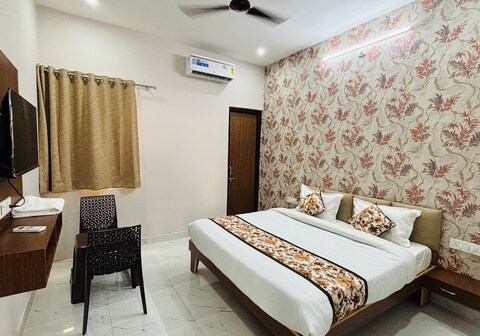 Shree Paras villa