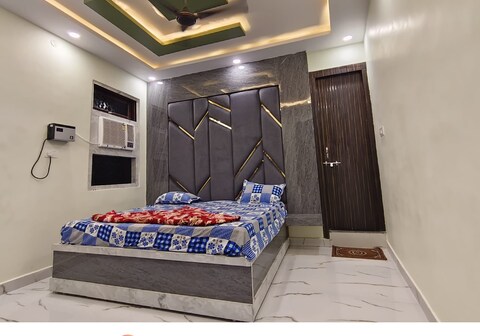 Hotel A. T. Stay