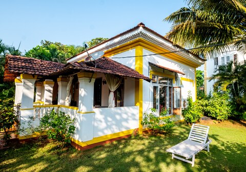 Roam Home | Casa Sio 1 BHK Pool Villa