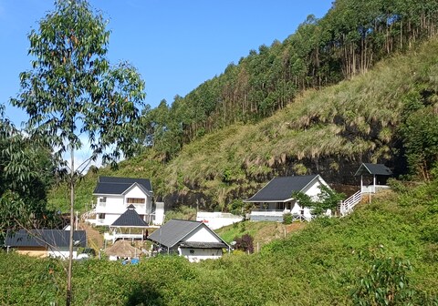 Happy Holidays Resort Kanthalloor