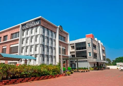 Hotel Goutham Bapatla