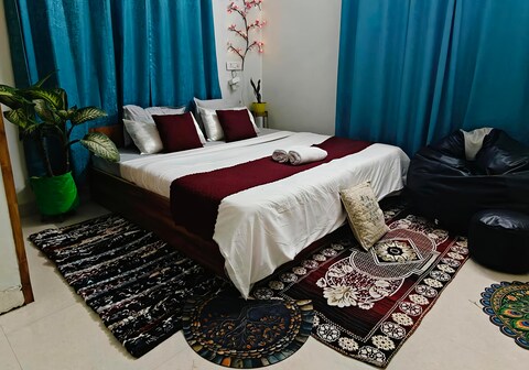 Aadi Shakti Resthouse