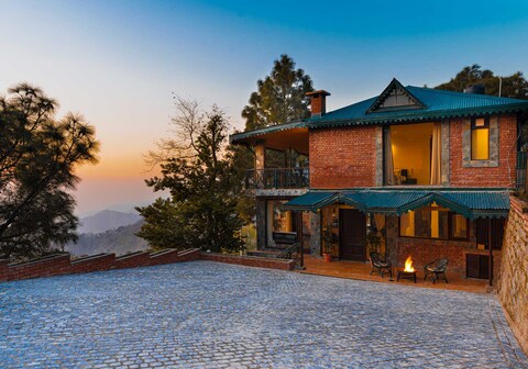 StayVista | The Winter Line 3 BHK Villa