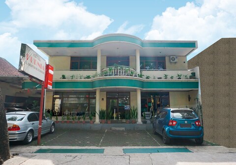 Hotel O Kebon Jeruk Near Gedung Sate Formerly Kurnia Hotel