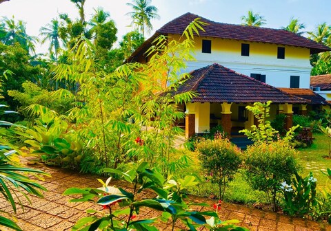 Pallak Resort Kottakkal