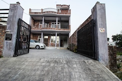 OYO Home 24002 Pleasing Stay, Dehradun OYO Home 24002 Pleasing Stay, Dehradun