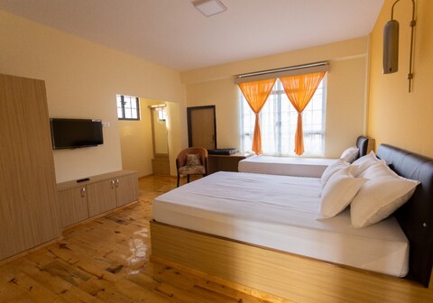 The Eureka Inn N Cafe