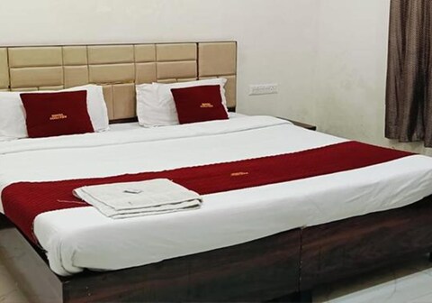 FabHotel Kanak Executive