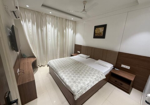 KHANNA VILLA 3 bhk