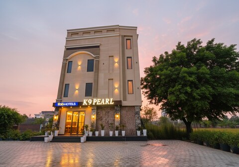 FabHotel K9 Pearl