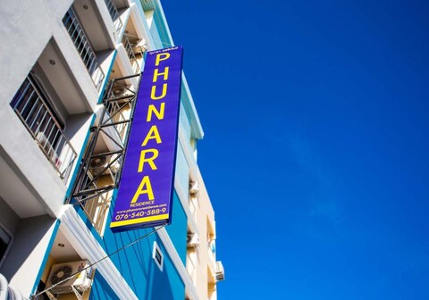 OYO 996 Phunara Residence