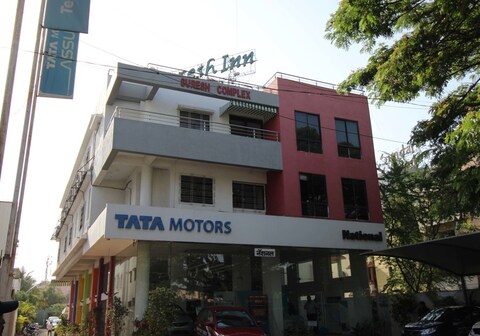 Suresh Inn Business Hotel