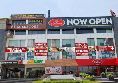HOTEL GREEN PLAZA