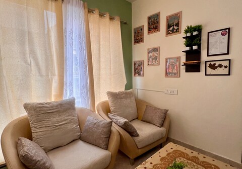 Sugar Waves - Sweet Urban Escape