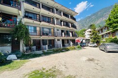 Hotel Solitaire, Manali Hotel Solitaire, Manali