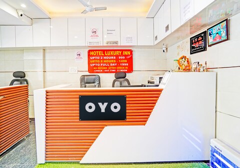 Super Hotel O Luxury Inn