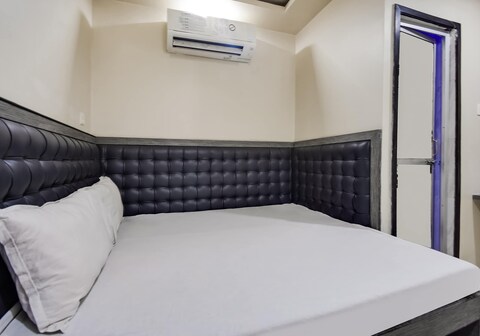 Hotel O Honey Rose Lodge