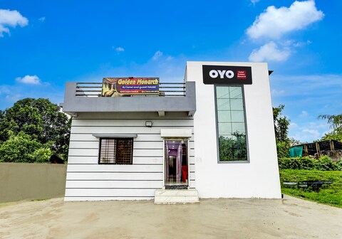 SPOT ON Golden Monarch