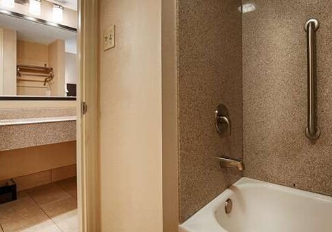 Best Western Tree City Inn