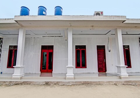 Hotel O Wisma Cendana Syariah Near PASAR FLAMBOYAN