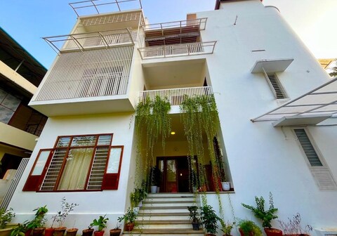 NIRVANA HAVEN HOME STAY
