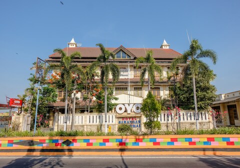 Super OYO 1803 Hotel Sarangan Permai