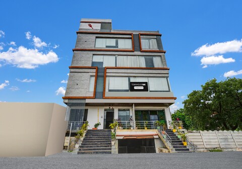 Townhouse Oak Shri Jagannath Temple Formerly Sai Thrishul Grand