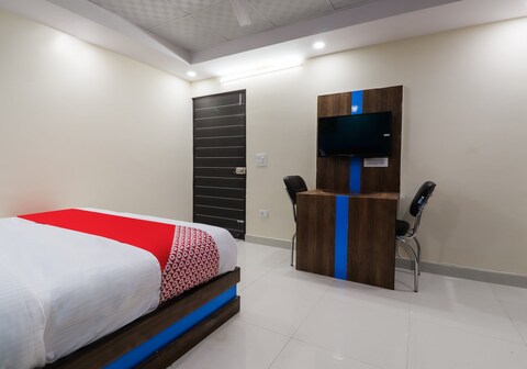 Hotel O Maharaja Gold