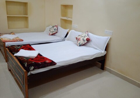 Vagabond Homestay | Varanasi