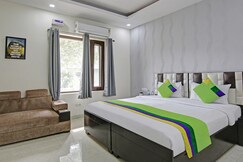 Treebo Modern Stays, Noida Treebo Modern Stays, Noida