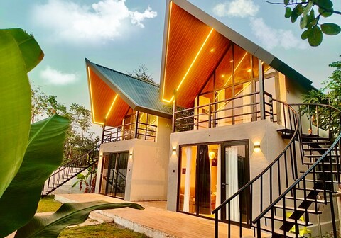 Janai Farm Machan House with Pvt Jacuzzi